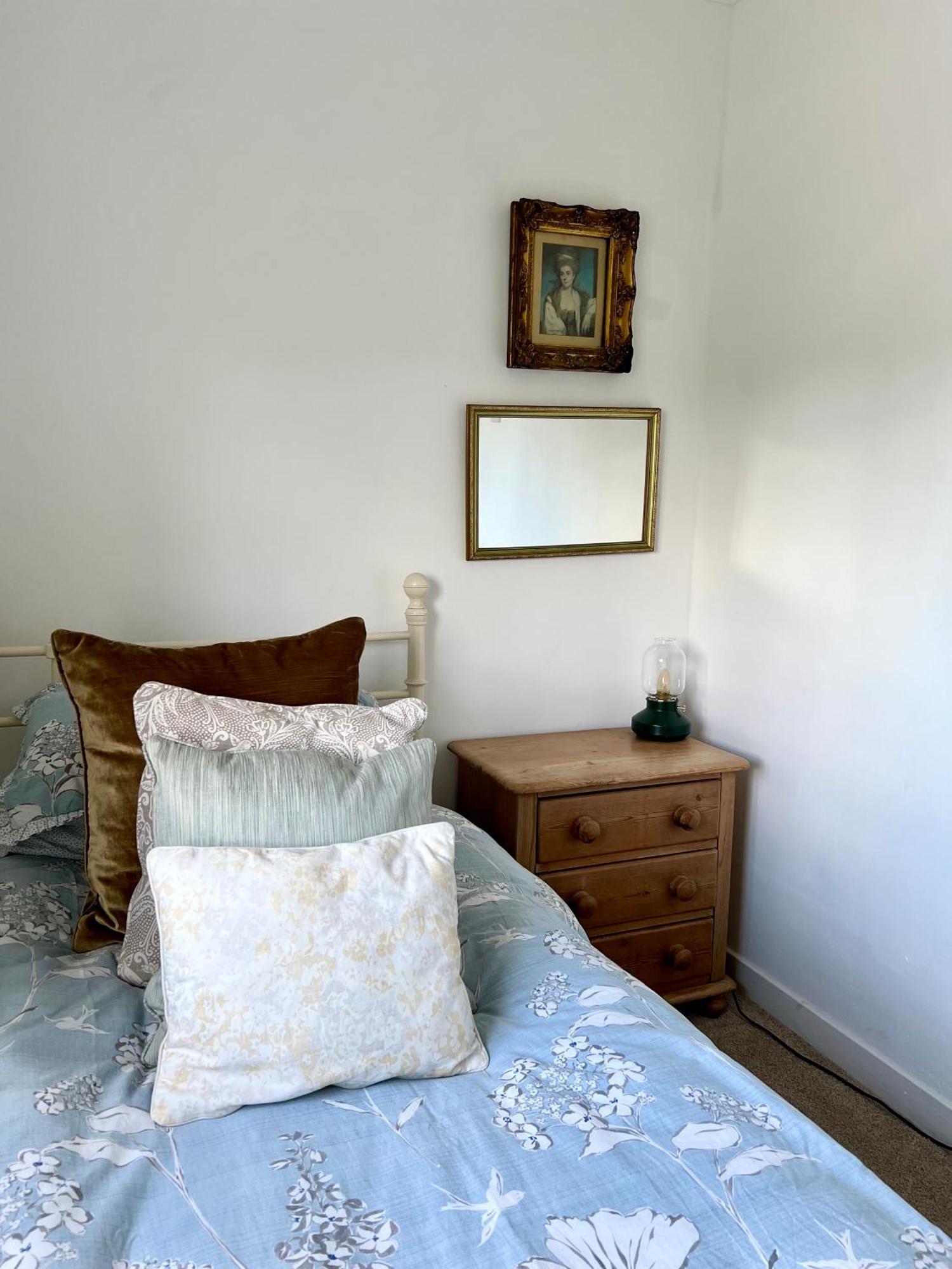Holly Cottage Cosy Home In Sherwood Forest Edwinstowe Exterior photo
